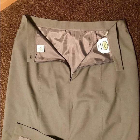 Talbots Gray Stretch Pencil Skirt Size 6 - Picture 4 of 7